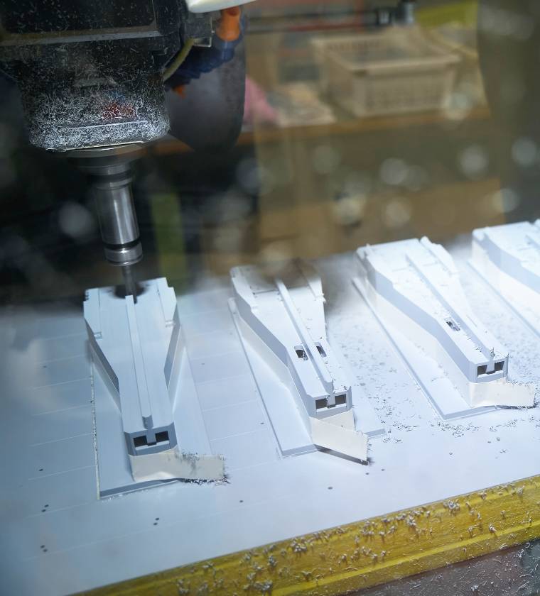 プラスチック切削加工